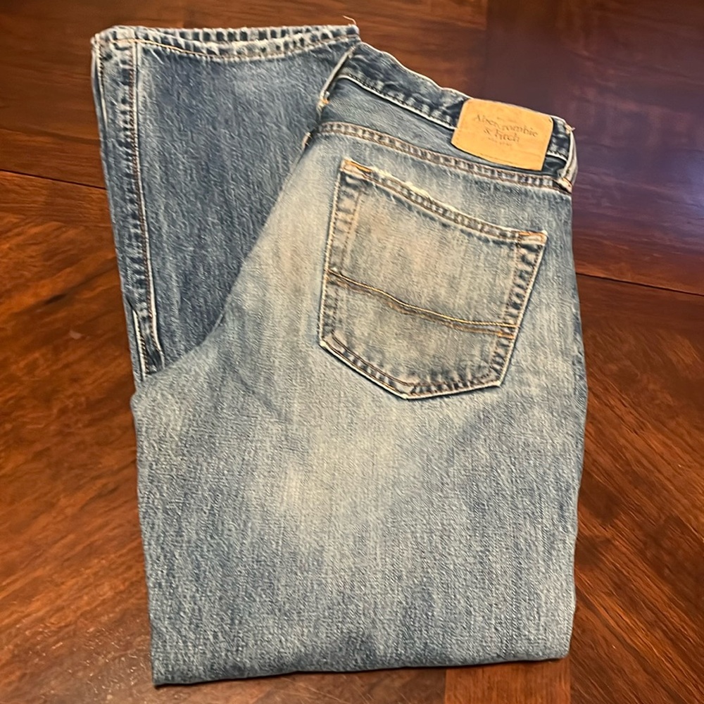 Men’s Abercrombie & Fitch jeans